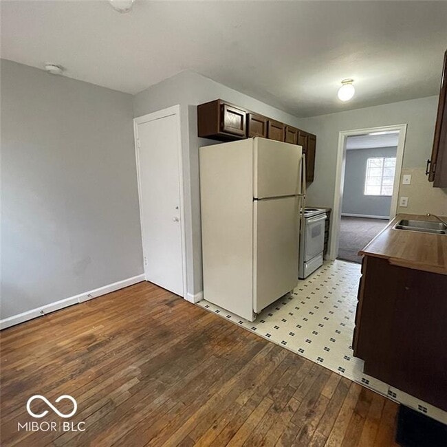 Building Photo - 73 W Westfield Blvd