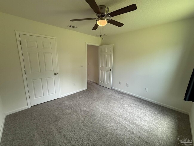 Building Photo - 8743 Schooner Ln