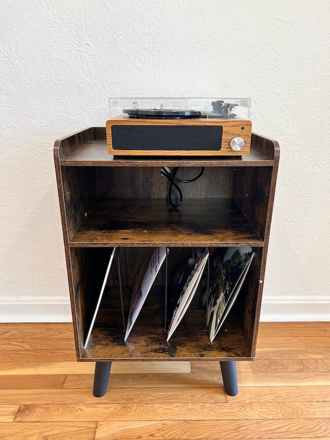 Building Photo - 9429 Harold Dr