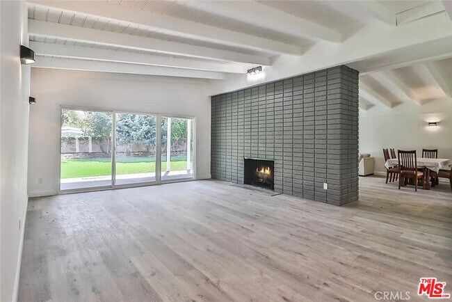 Building Photo - 23540 Kivik St
