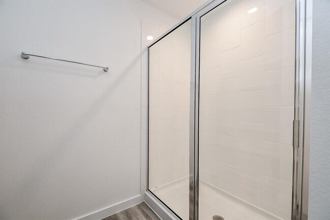 Building Photo - 3024 Crown Gate Dr