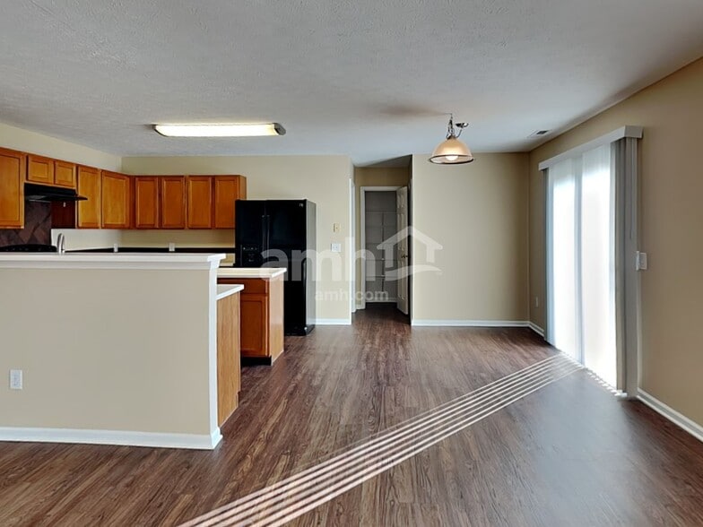 Building Photo - 11141 Hylas Dr