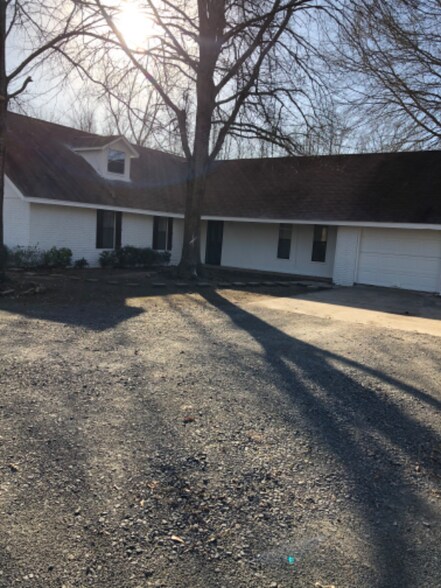 Primary Photo - 286 East St
