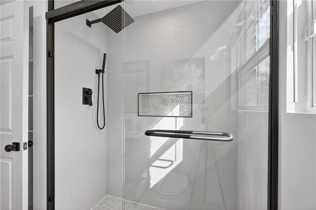 Building Photo - 2967 Flat Shoals Rd