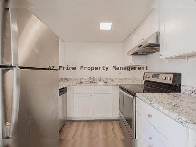 Building Photo - 2802 N 43rd Ave