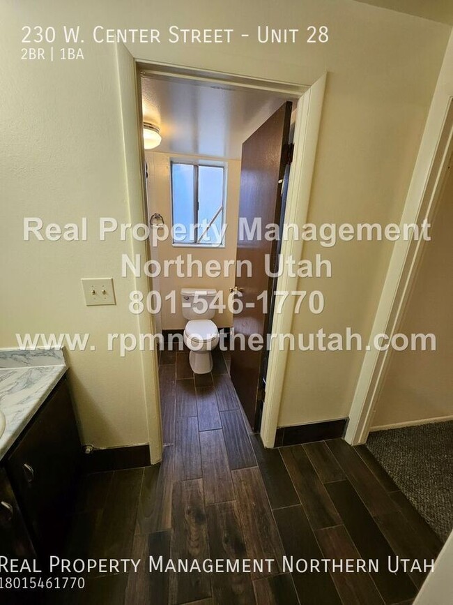 Building Photo - 2 Bedroom 1 Bath Bountiful Apartment Now A...