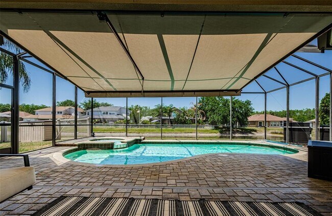 Building Photo - 3033 Stonegate Falls Dr