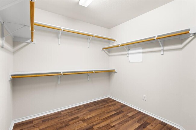 Building Photo - 3560 Pauling Loop