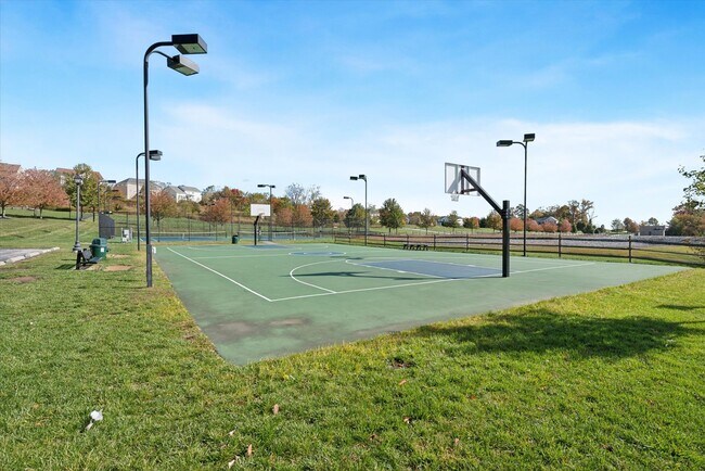 Building Photo - Beautiful 2BR/2.5BA Townhome in Byers Station with Finished Basement & Community Amenities