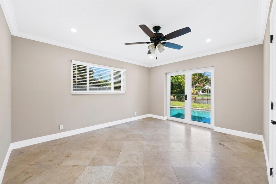 Building Photo - 1120 Renmar Dr