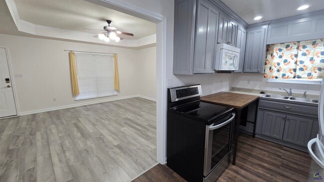 Building Photo - 124 Mary Jay Dr