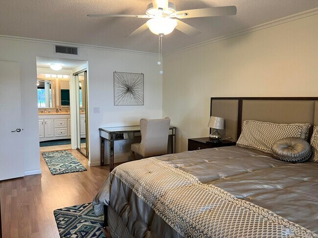 Building Photo - 8029 Boca Rio Dr