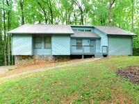 Building Photo - 506 Magnolia Dr