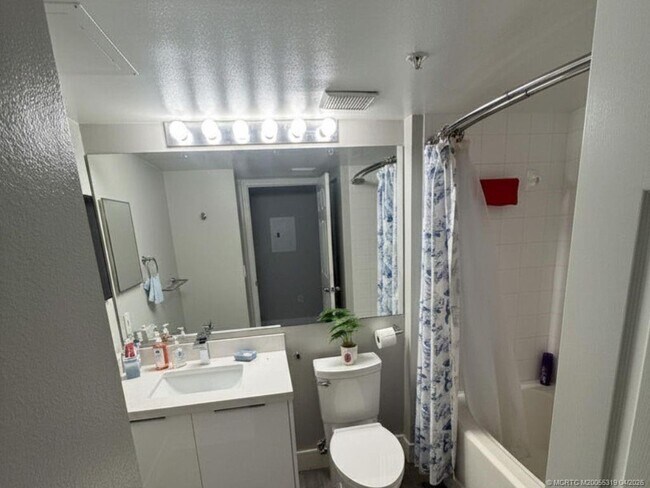 Building Photo - 3765 NW Mediterranean Ln