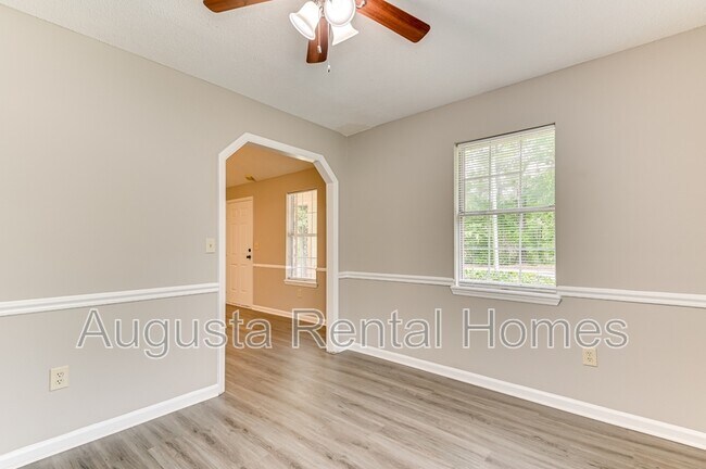 Building Photo - 2960 Glenn Hills Dr
