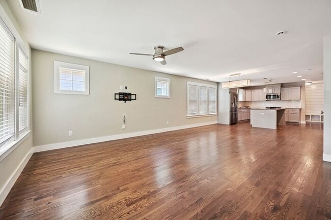 Building Photo - Charming 3BD/2BA Bungalow in Druid Hills!