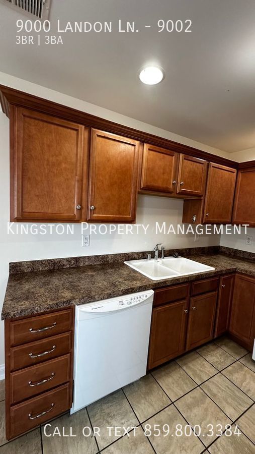 Building Photo - New 3 Bedroom 2.5 Bathroom Now Available !...