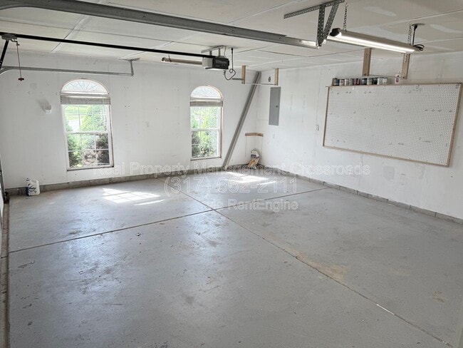 Building Photo - 1455 Bearsden Dr