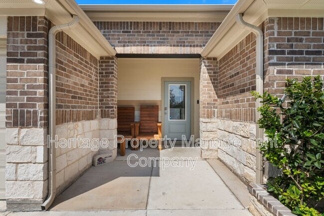 Building Photo - 829 Margay Lp