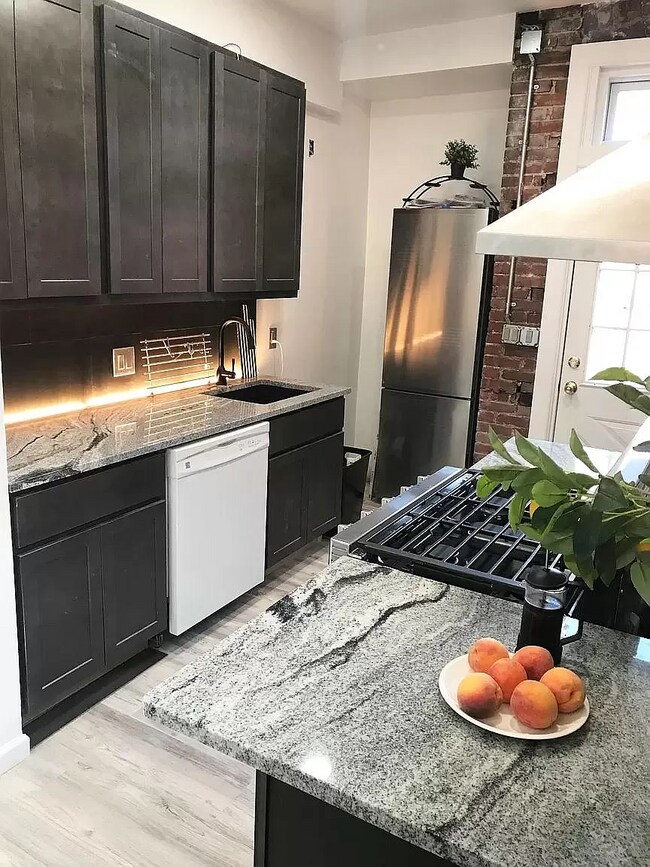 Building Photo - 4529 Arco Ave