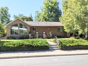 Building Photo - 846 E 300 N