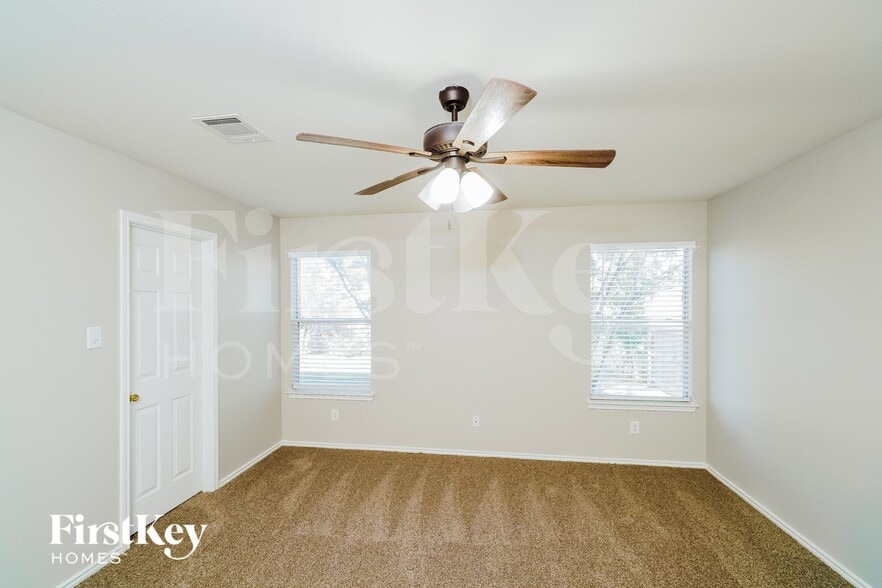 Building Photo - 9538 Shetland Ct