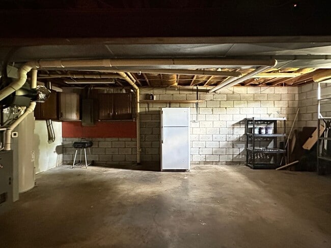 Building Photo - COMING SOON! Beautiful House in Tates Creek! 3 BR, 2.5 Baths, Finished Basement & Garage