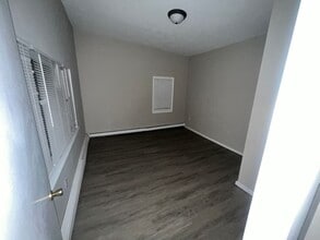Building Photo - 111-115 East st