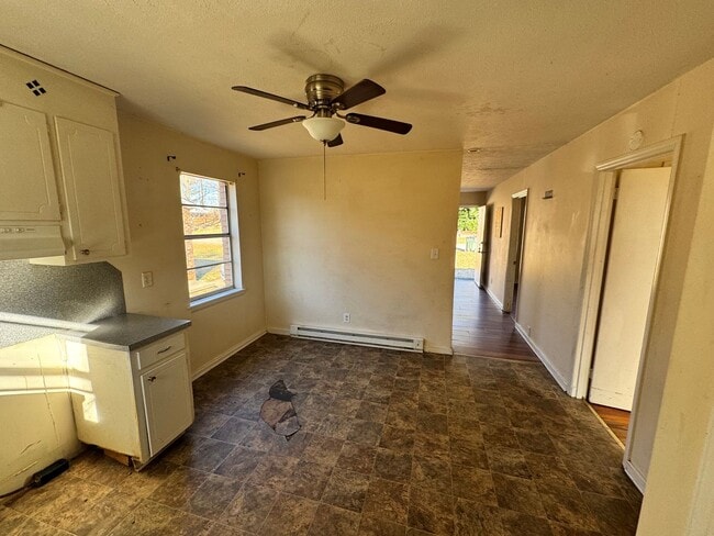 Building Photo - 132 Woodland Ave