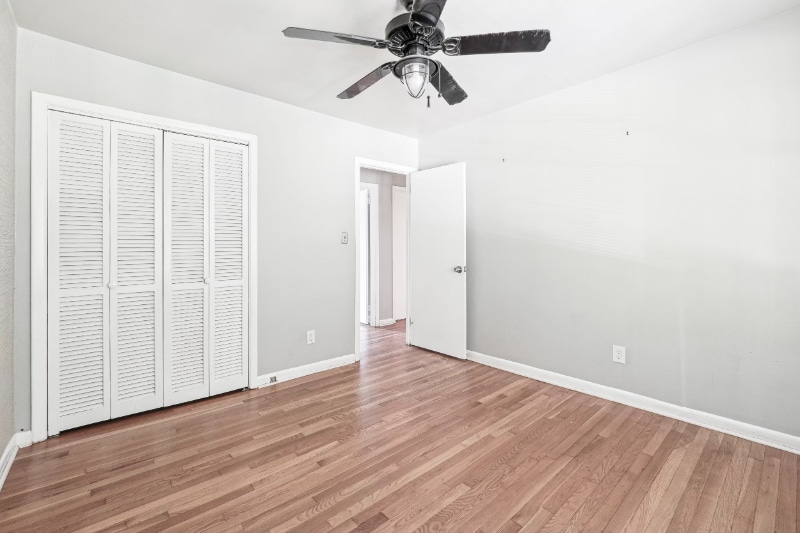 Building Photo - 2071-2073 E Roxboro Rd NE