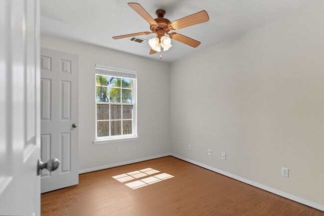 Building Photo - 2912-2914 Fairway Hamlet Ct