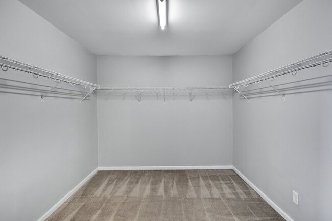 Building Photo - 3817 Althorp Drive