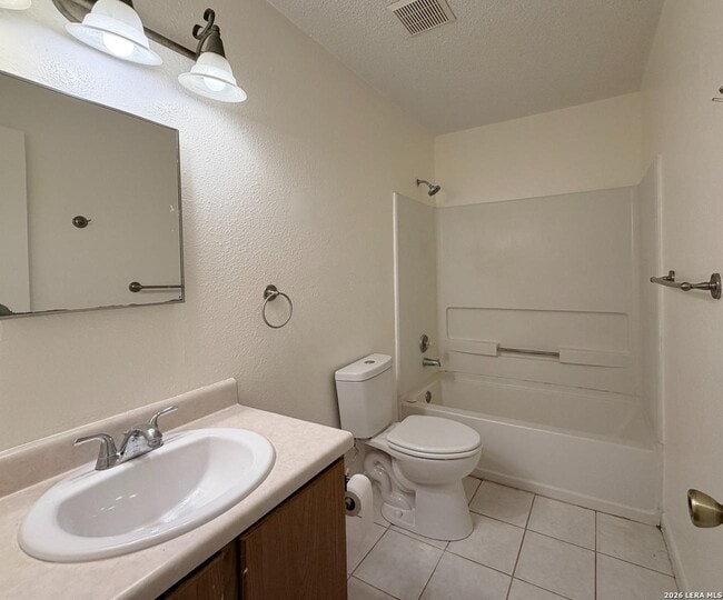 Building Photo - 9202 Roquefort