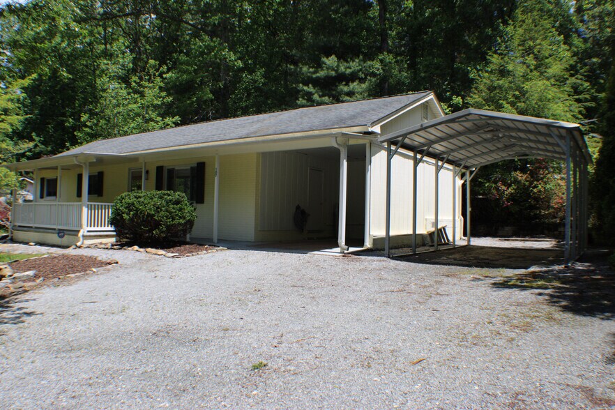 Building Photo - 107 Cori Dr