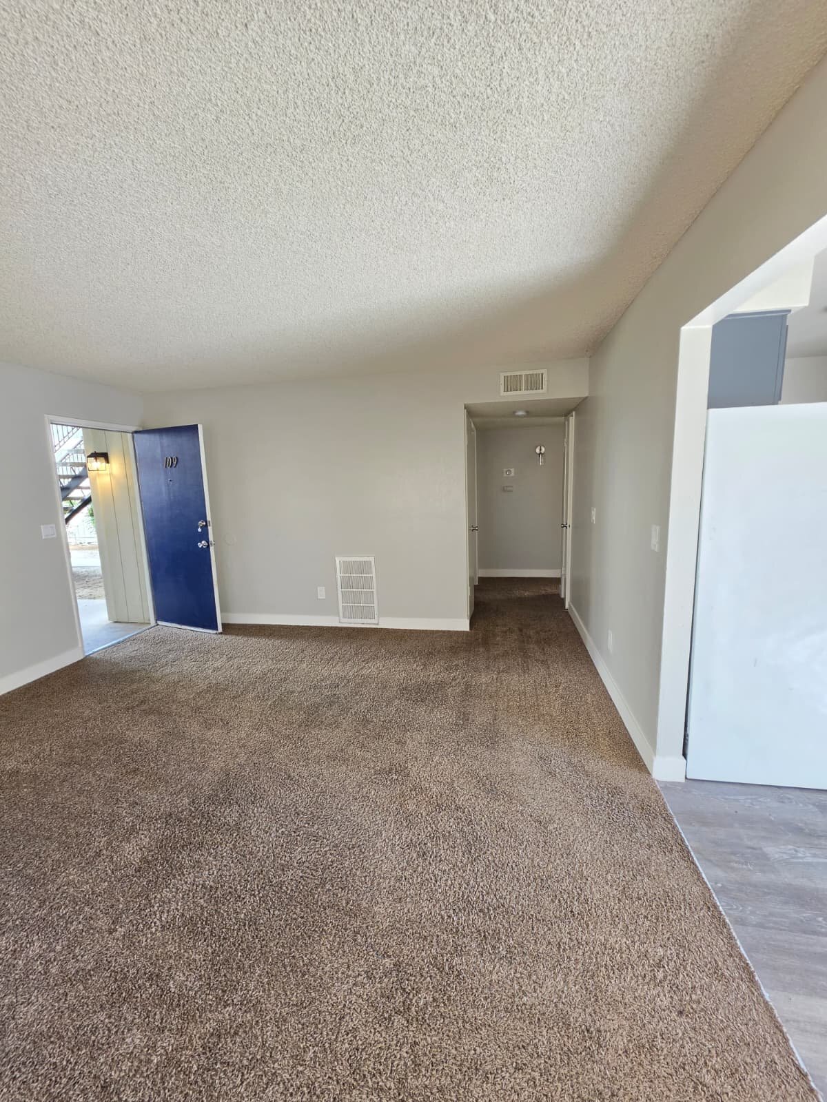 Building Photo - 4263 N Bengston Ave
