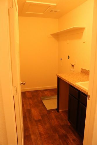 Building Photo - 10535 Mills Rd