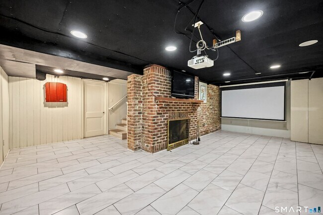 Building Photo - 92 Hazelmere Rd