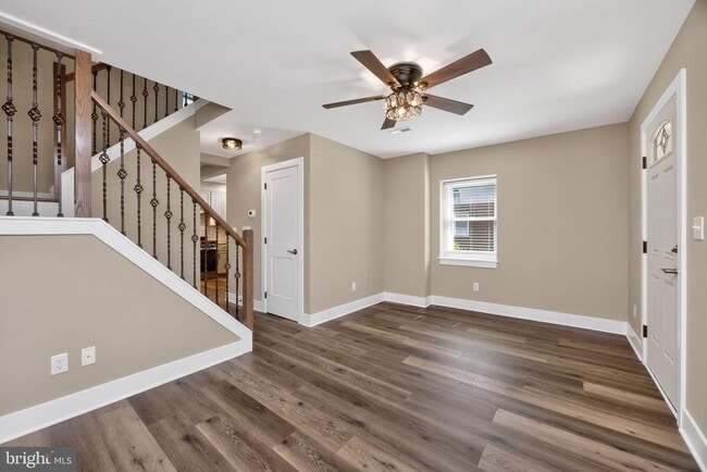 Building Photo - 559 A St