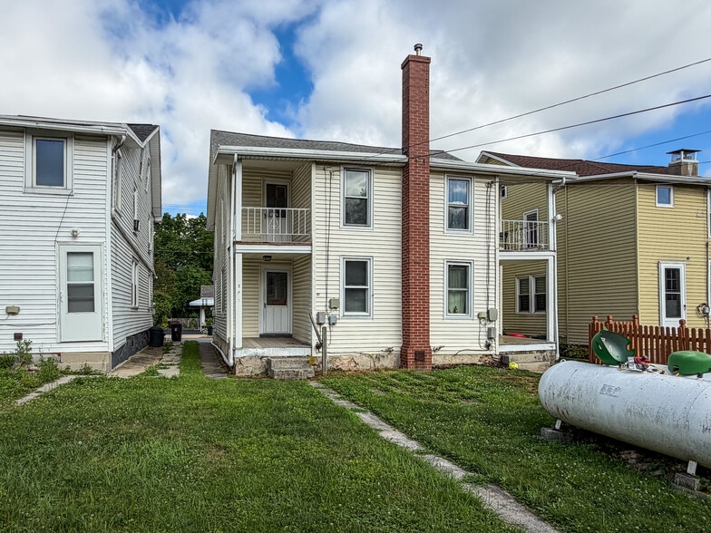 Building Photo - 337 Duke St