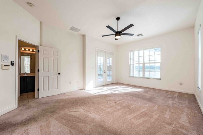 Building Photo - St. Cloud 4 Bedroom, 4 Bathroom Pool Home with Lake View