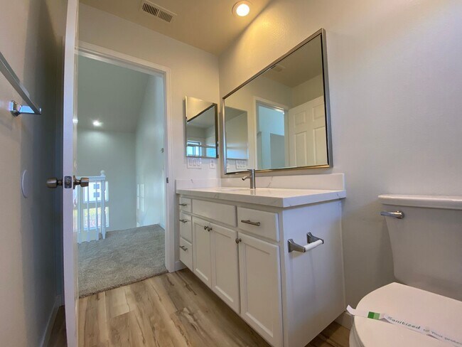 Building Photo - Beautiful Remodeled Home in Carlsbad Village!