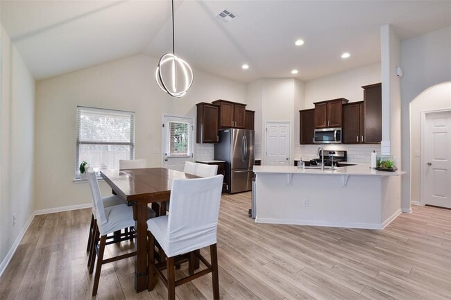 Building Photo - 216 Walkup Ln