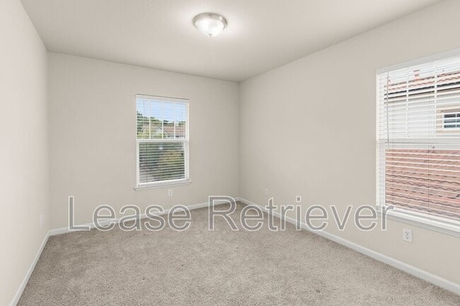 Building Photo - 223 W Prosperidad Way