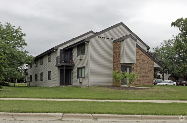 Building Photo - Grant Village Apartments