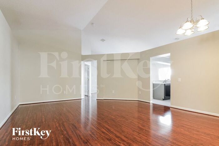 Building Photo - 12706 Kings Lake Dr