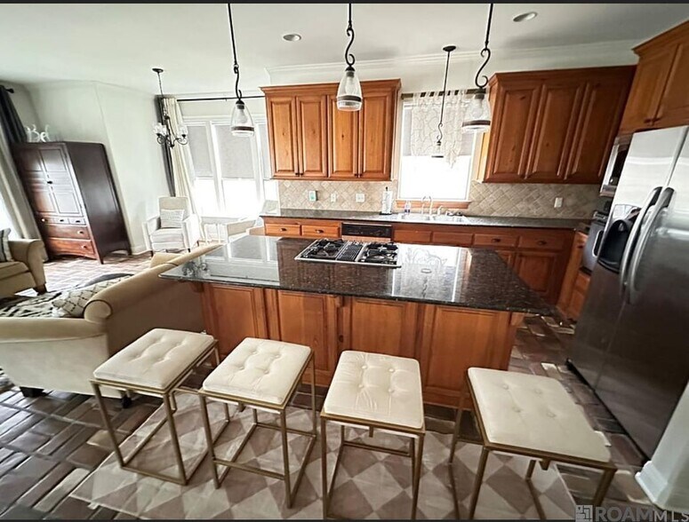 Building Photo - 37313 Mindy Wy Ave