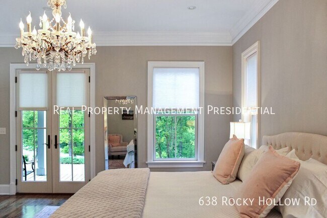 Building Photo - 638 Rocky Hollow Rd