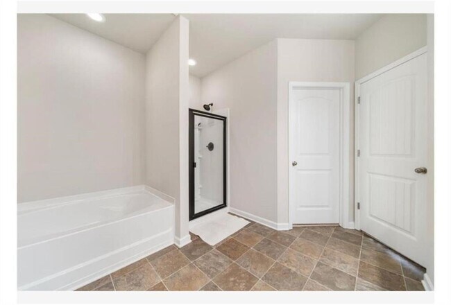 Building Photo - 1427 Haynescrest Ct