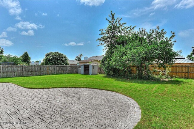 Building Photo - 135 Summerfield Cir