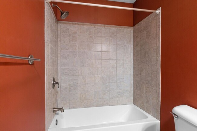 Building Photo - Stylish 3BR/2BA Single-Level Living in Nor...